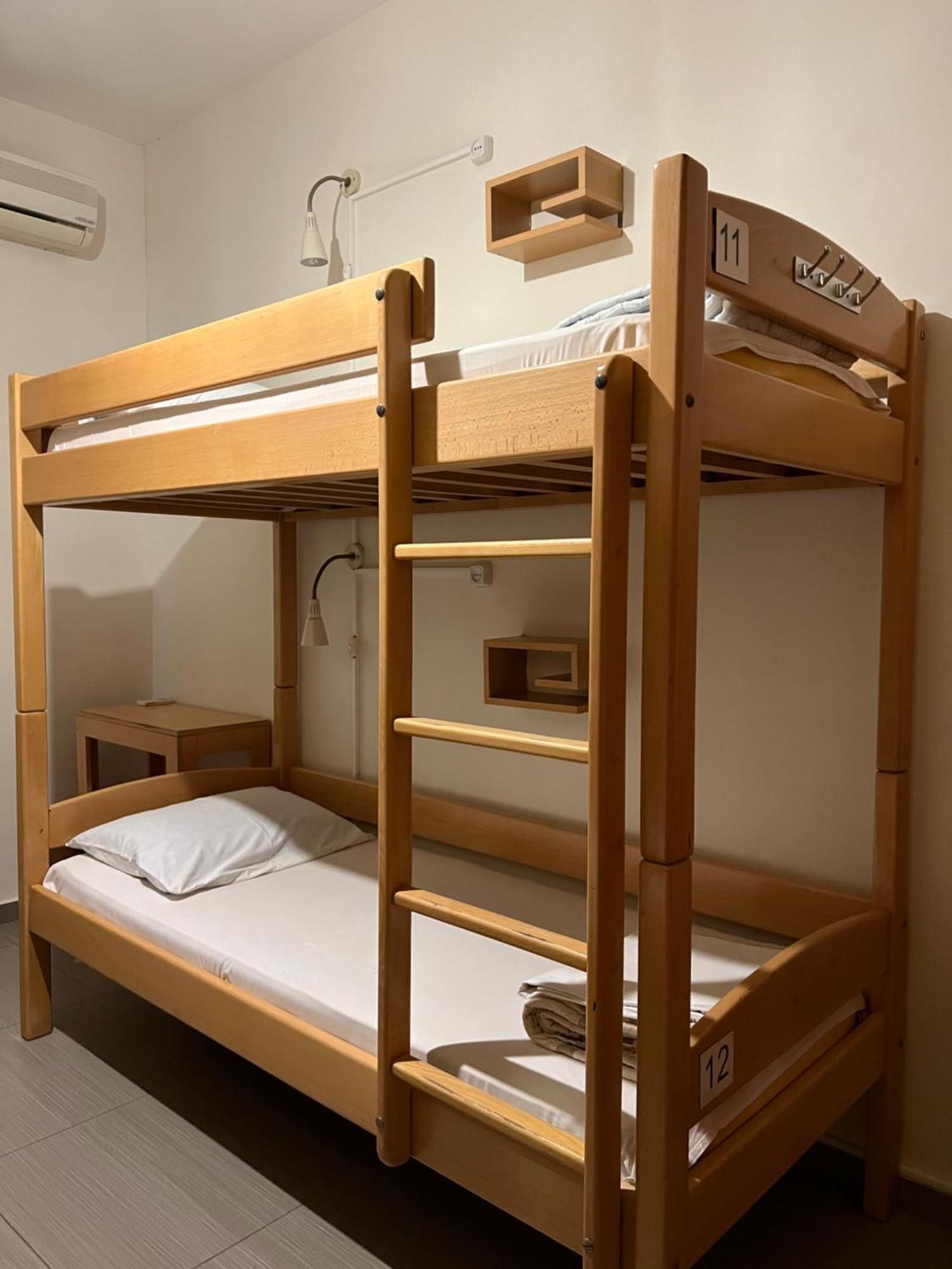 Envoy Hostel & Tours Ереван Екстериор снимка
