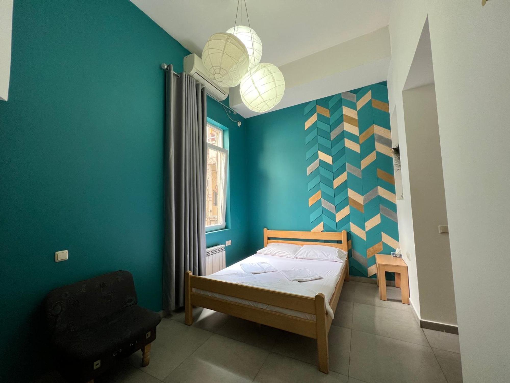 Envoy Hostel & Tours Ереван Екстериор снимка
