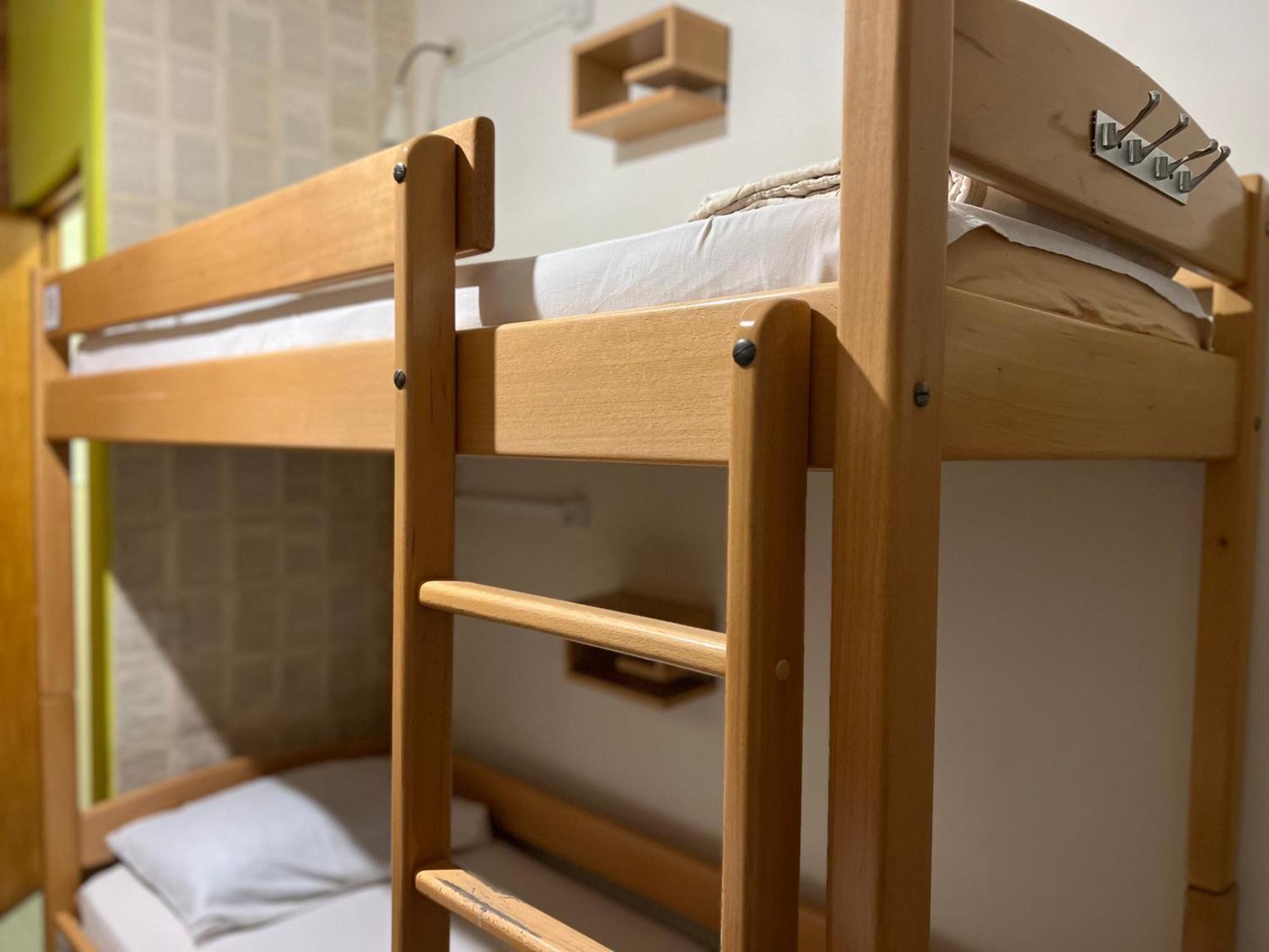 Envoy Hostel & Tours Ереван Екстериор снимка