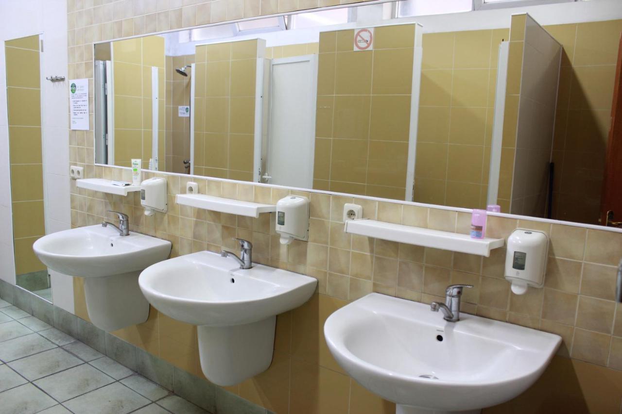 Envoy Hostel & Tours Ереван Екстериор снимка